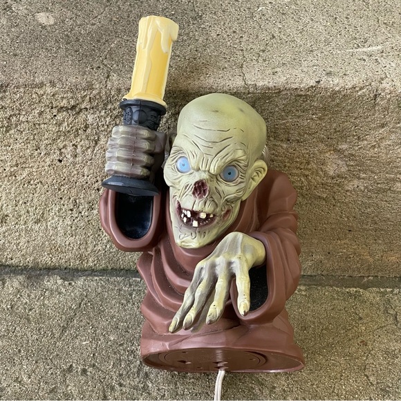 1996 Tales From The Crypt Crypt Keeper Light Up Candelabra Trendmasters *NO BOOK - Picture 1 of 12